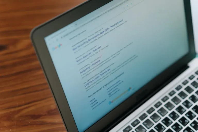 Behind the searches: why users look up searchingforsingles.org