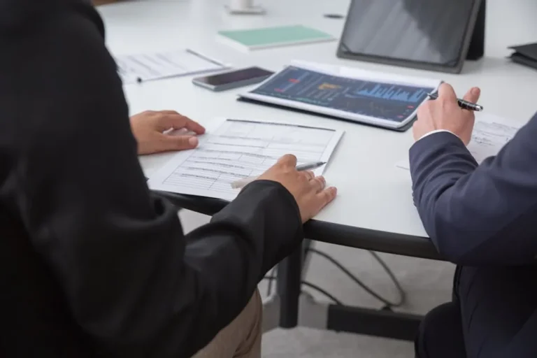 Financeboar Review: What It Is, Features, Risks, and Alternatives