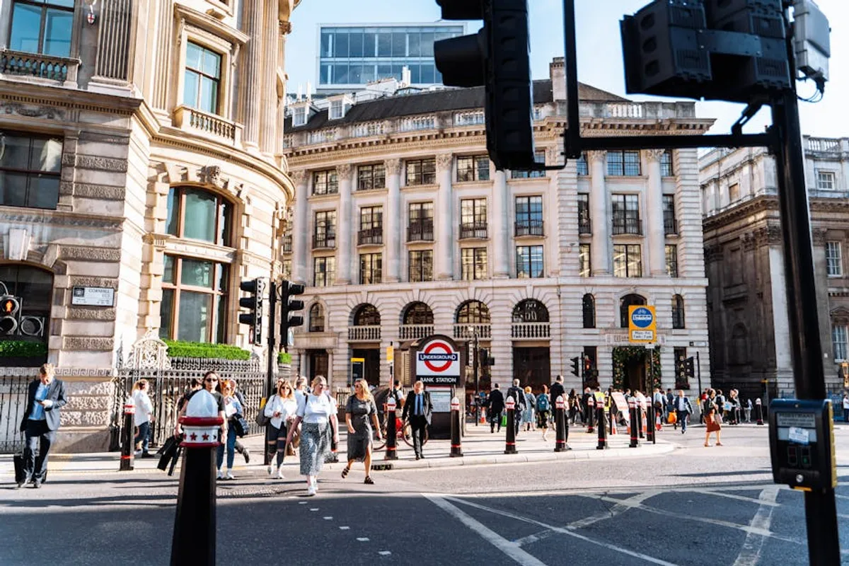 Mayfair London Review: What It Is, Features, Safety, and Alternatives