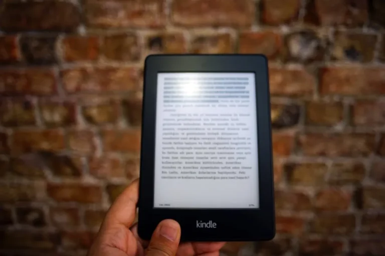 Reader intent around bralad.com: informational, commercial, or navigational?