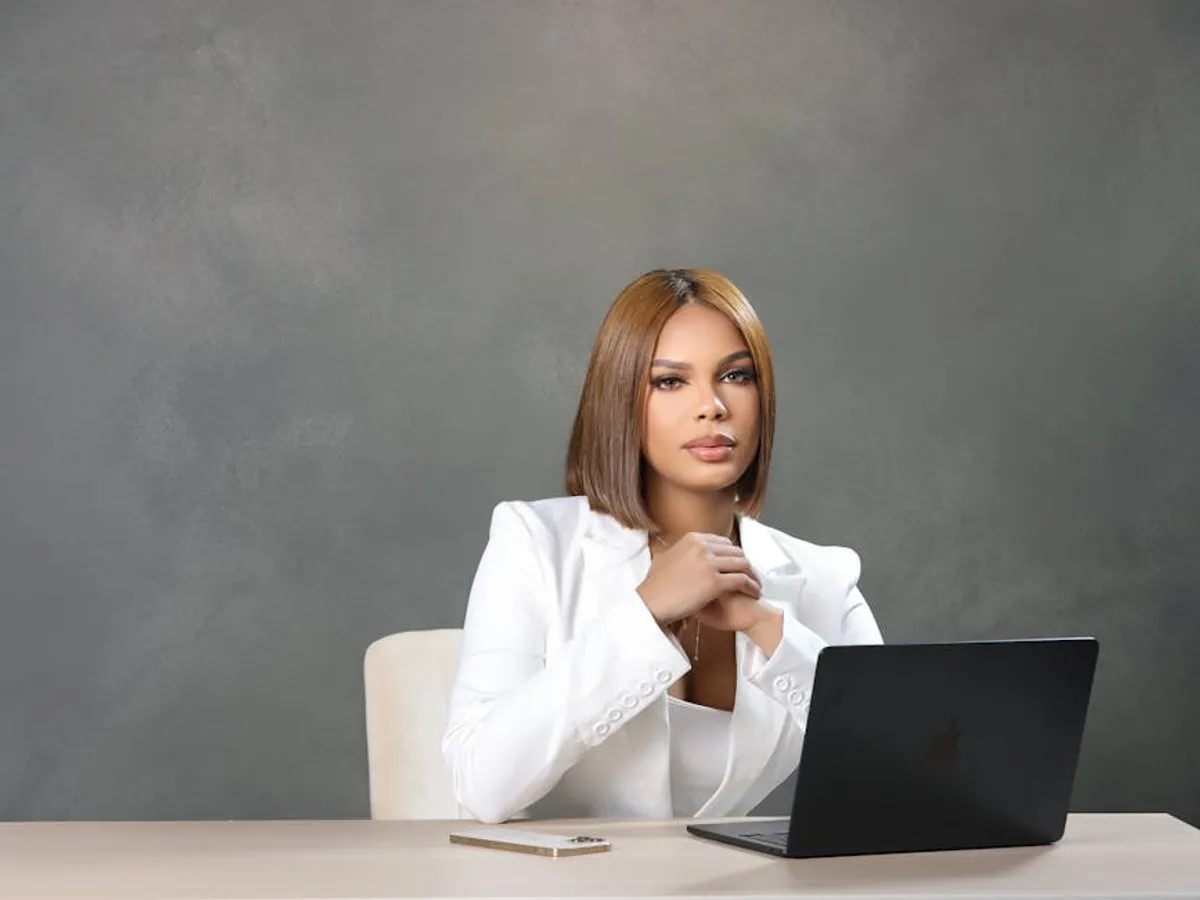 Why Nadine Caridi attracts attention across modern websites